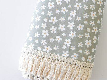 Picnic Blanket - Daisies in green